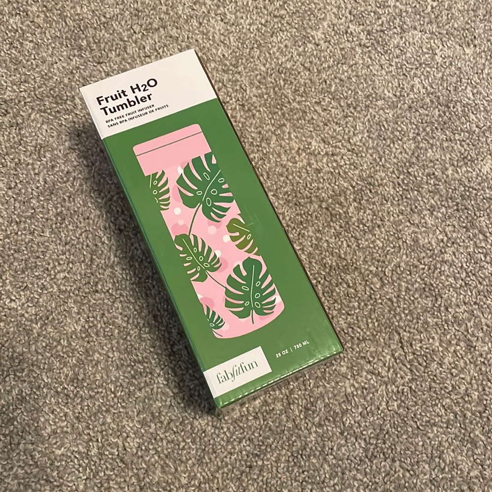 FabFitFun Fruit H2O Tumbler | Palm Leaves